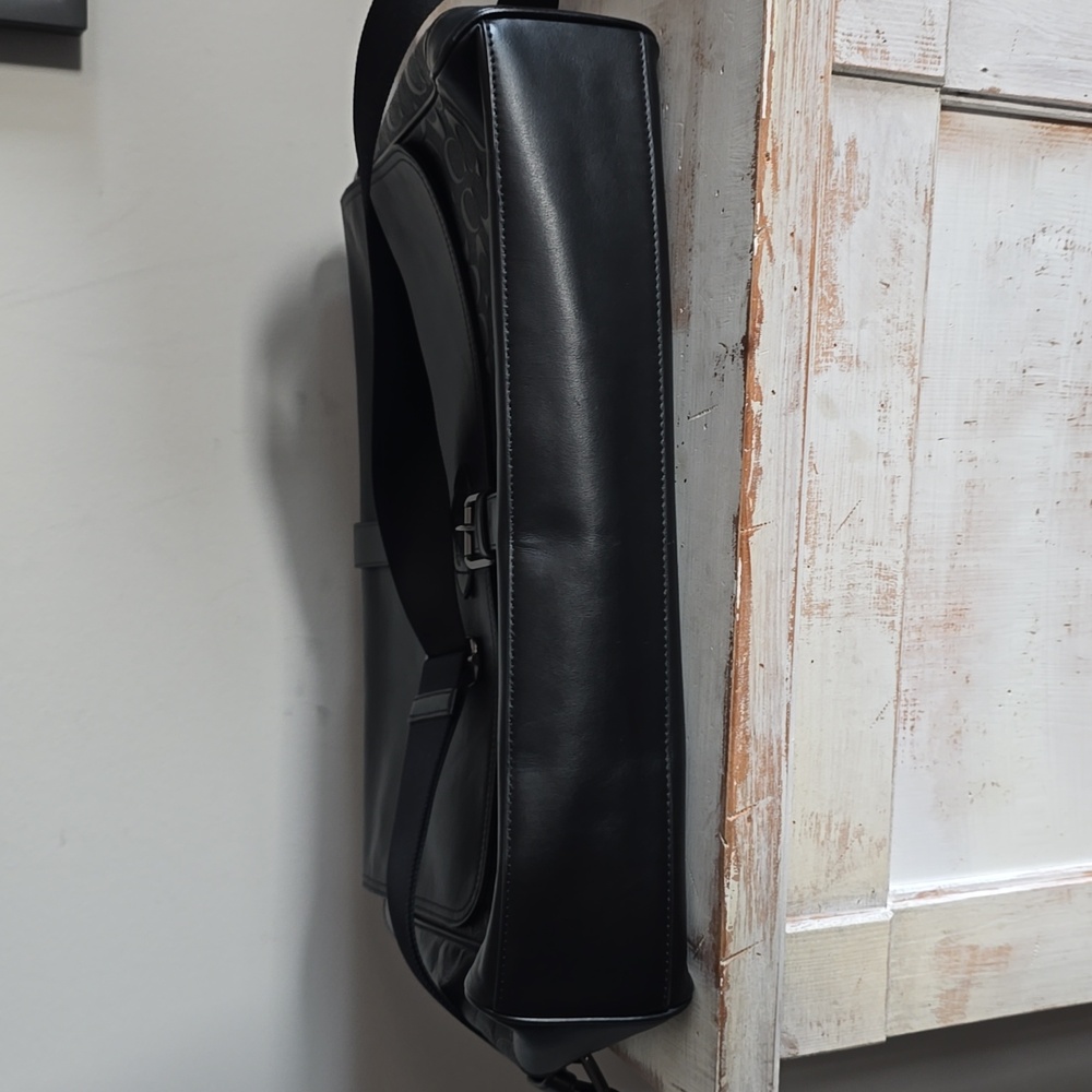 Coach Hudson Messenger Bag In Signature Black Leather - Picture 9 of 14